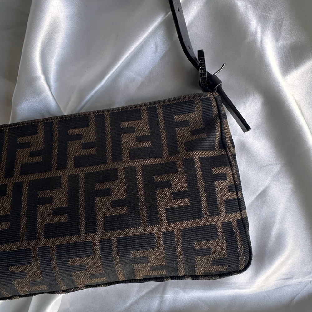 Vintage FENDI zucca mini baguette. - Picture 5 of 15